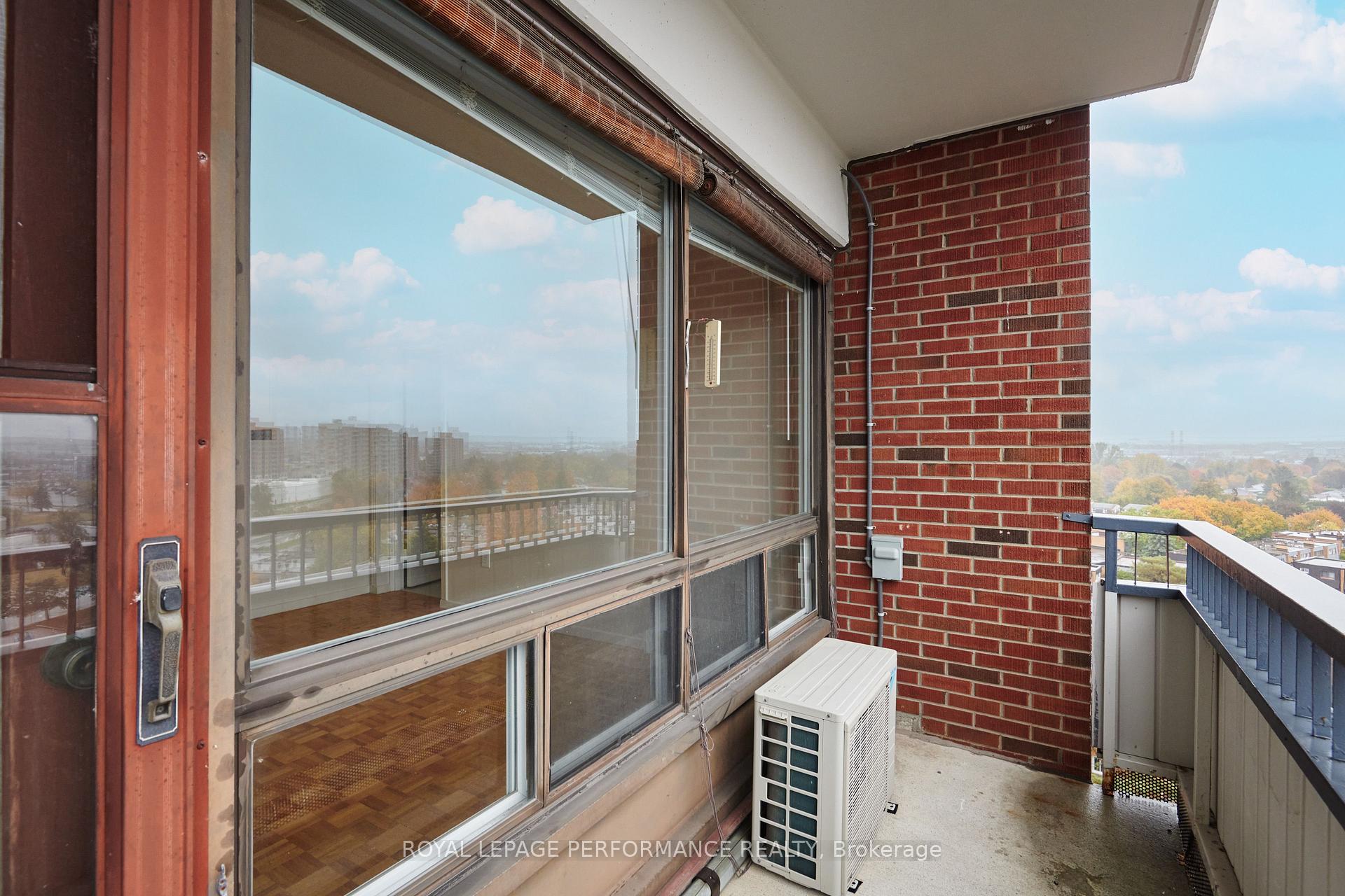 Photo 28 of Unit 805, 20 Chesterton Drive, Ottawa, Borden Farm/Stewart Farm/Carleton Heights/Parkwood Hills — HOMEH