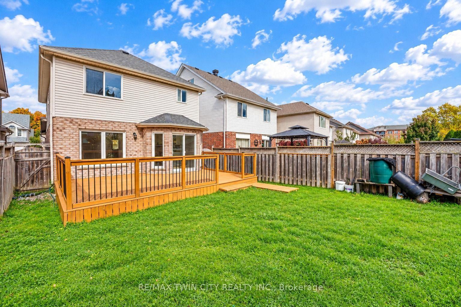 Photo 33 of 31 Swartz Street, Kitchener, Larentian West — HOMEH