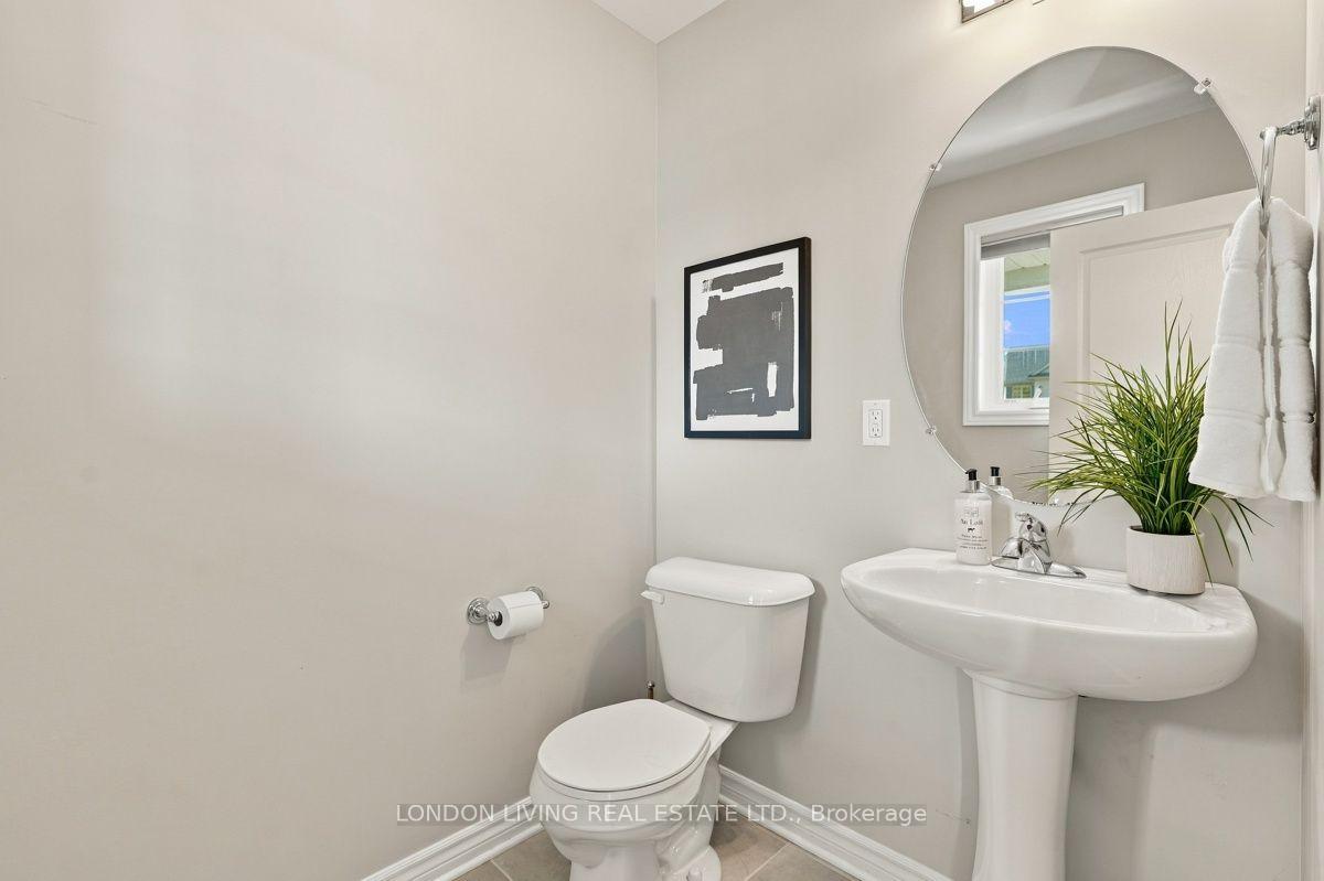 Photo 13 of 97 Peach Tree Boulevard, St. Thomas — HOMEH