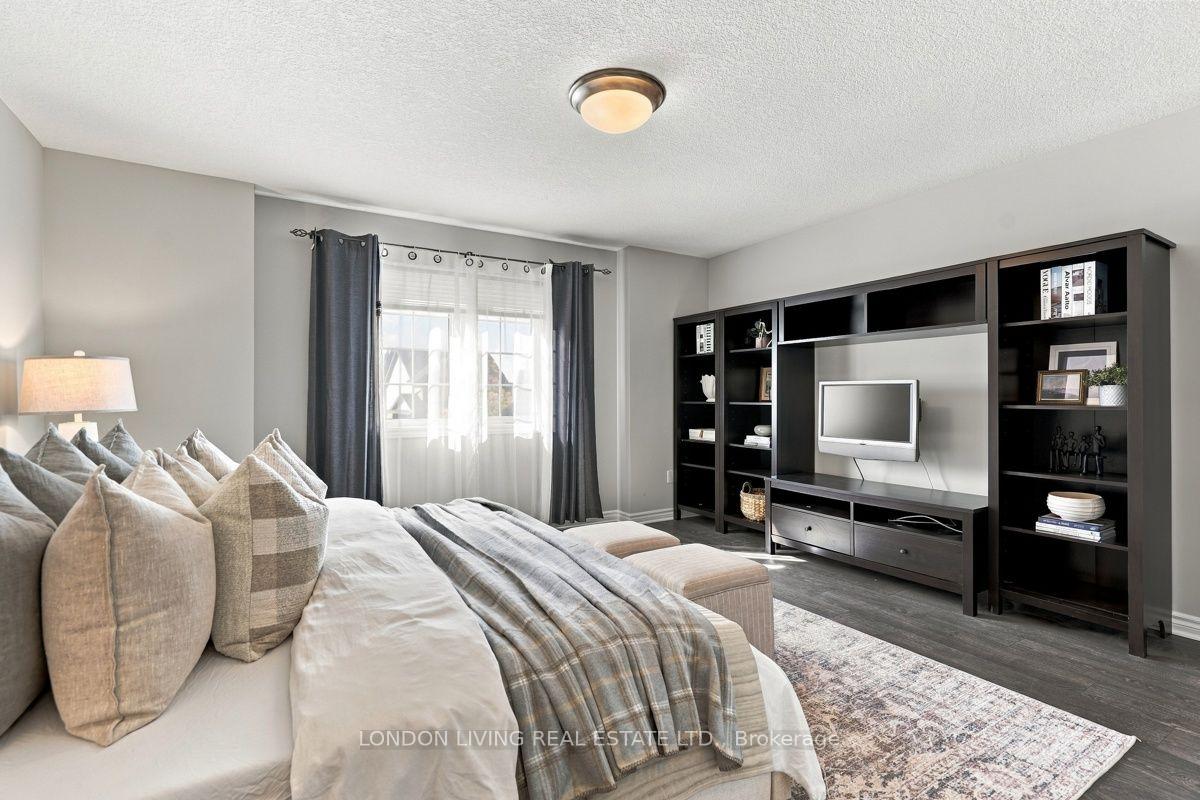 Photo 16 of 97 Peach Tree Boulevard, St. Thomas — HOMEH