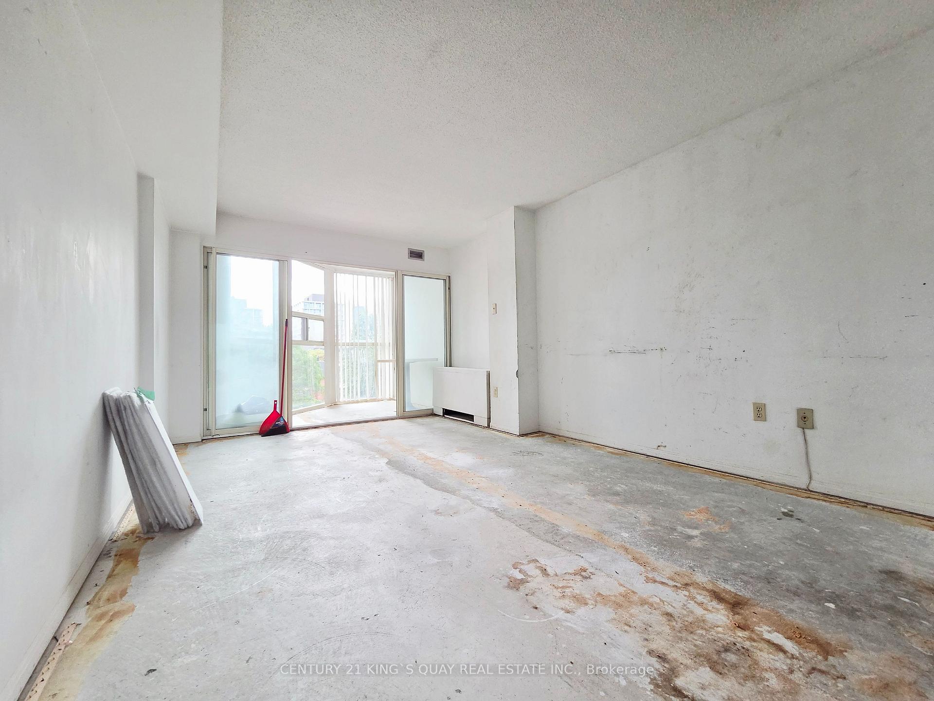 Photo 7 of Unit 409, 705 King Street W, Toronto, Niagara — HOMEH