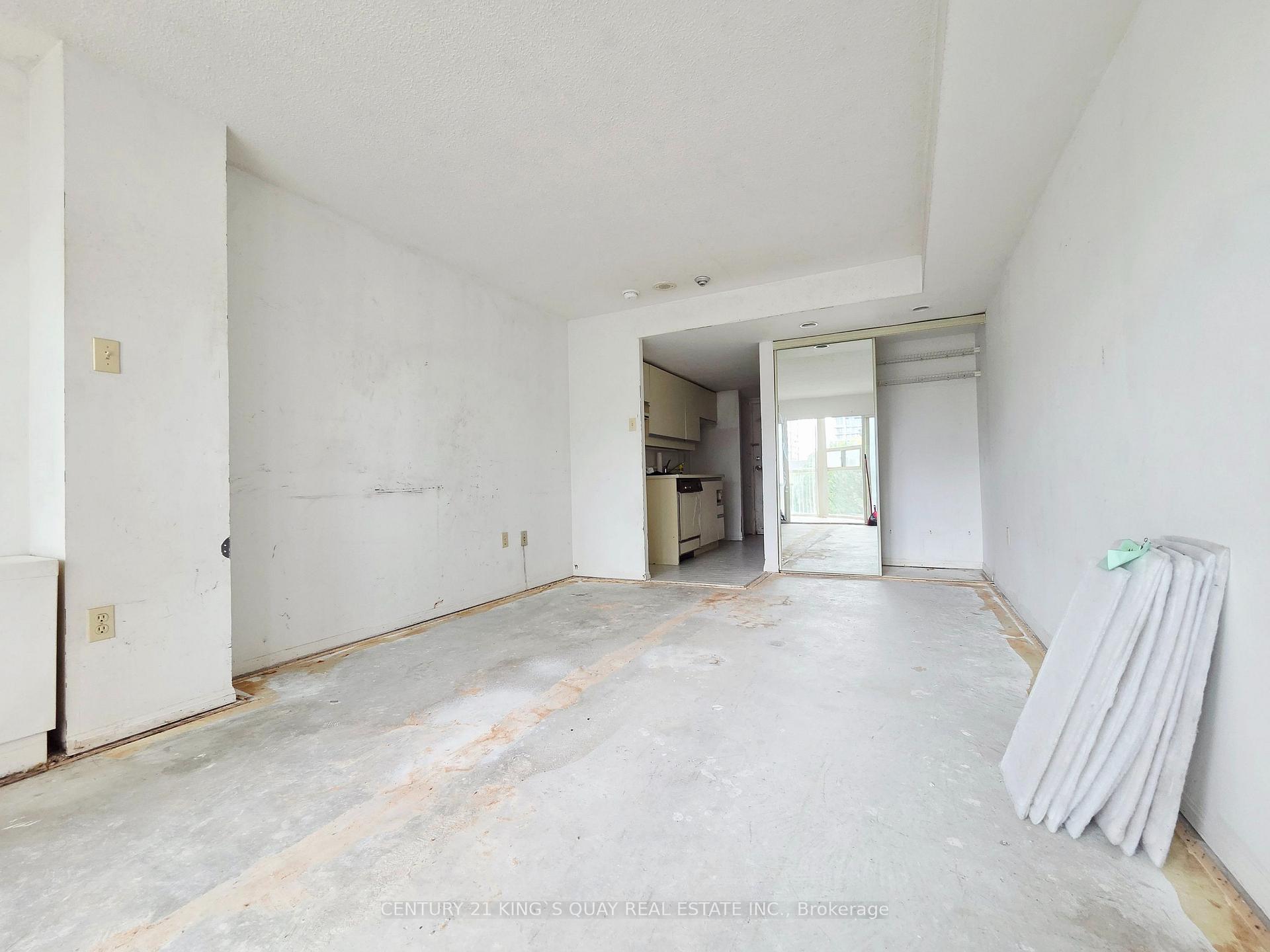 Photo 9 of Unit 409, 705 King Street W, Toronto, Niagara — HOMEH