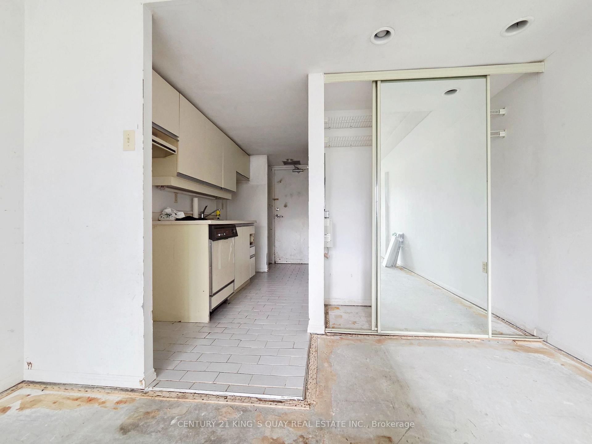 Photo 11 of Unit 409, 705 King Street W, Toronto, Niagara — HOMEH