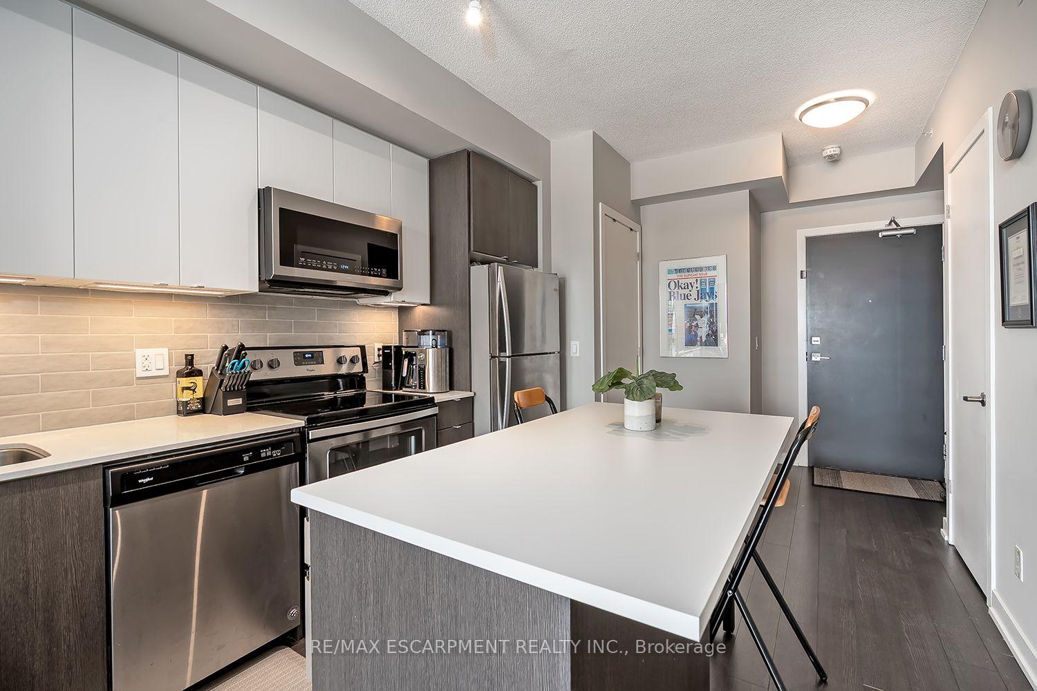 Photo 5 of Unit 604, 5240 Dundas Street, Burlington, Orchard — HOMEH