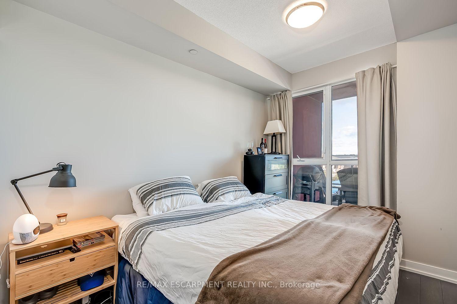 Photo 12 of Unit 604, 5240 Dundas Street, Burlington, Orchard — HOMEH