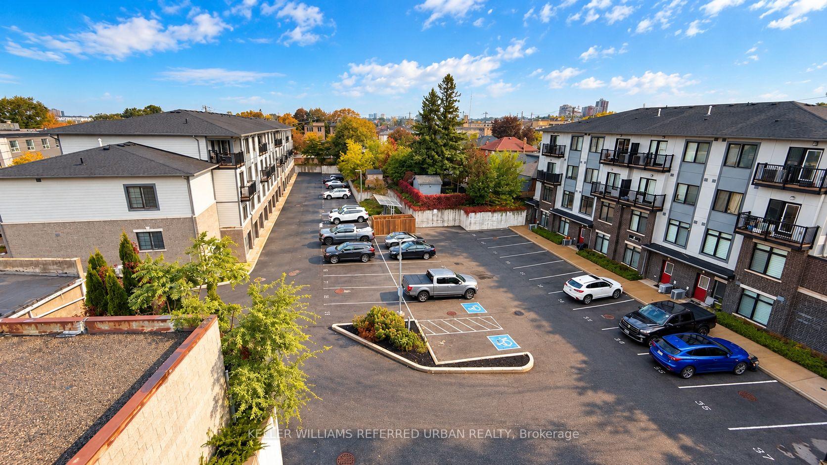 Photo 3 of Unit 25, 630 Rogers Road, Toronto, Keelesdale-Eglinton West — HOMEH