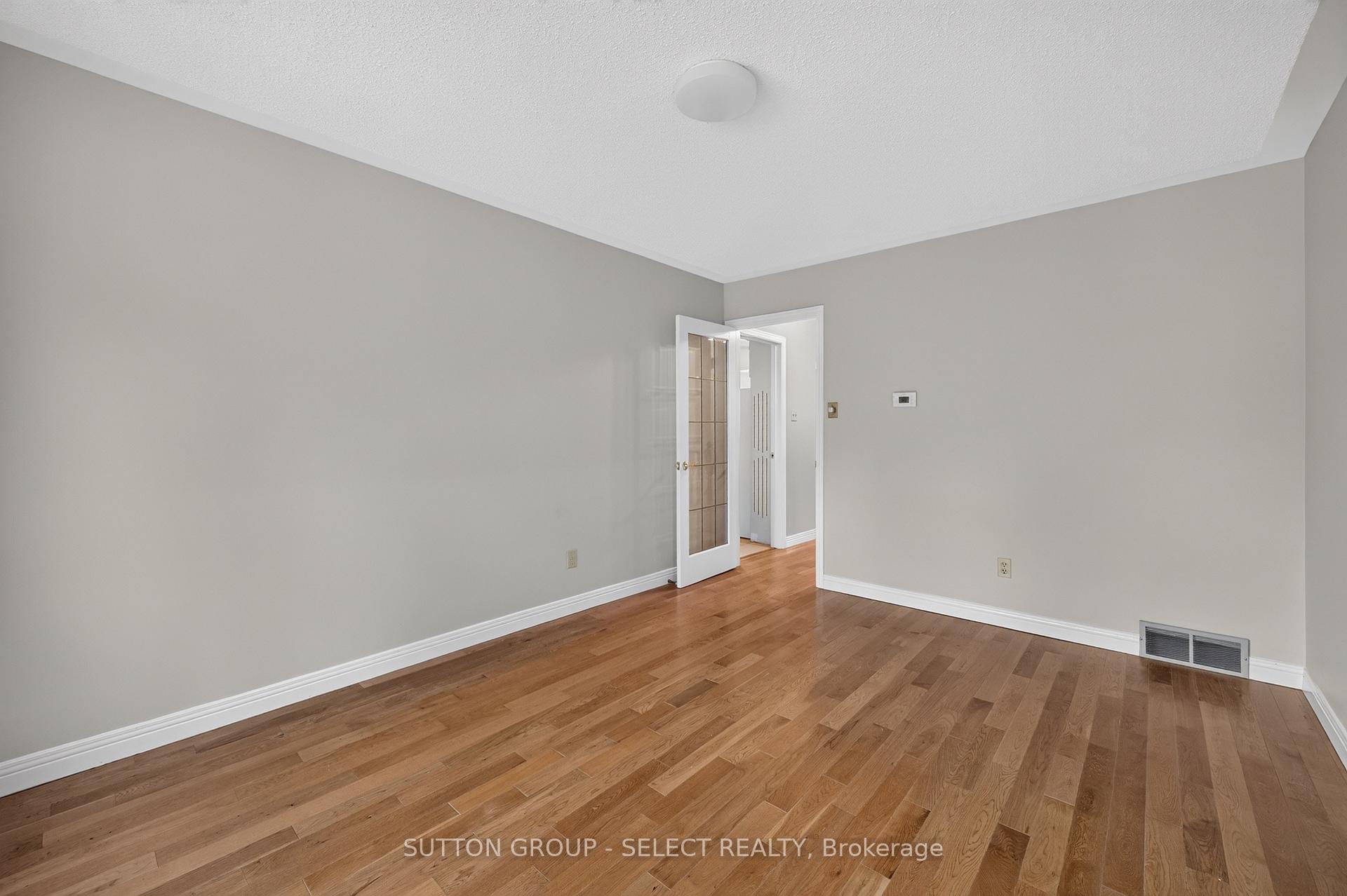 Photo 7 of 1000 Griffith Street, London, South K — HOMEH