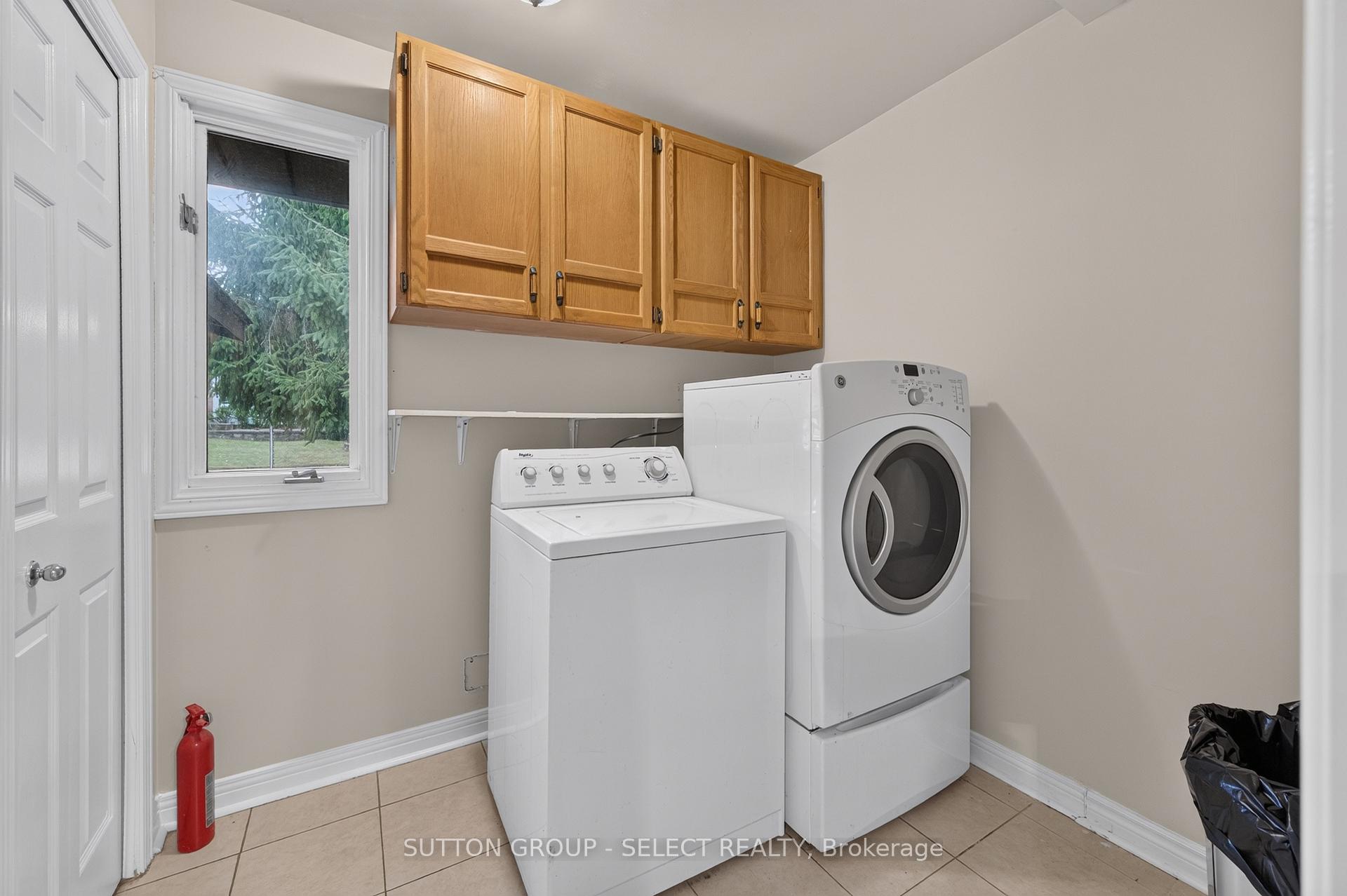 Photo 23 of 1000 Griffith Street, London, South K — HOMEH