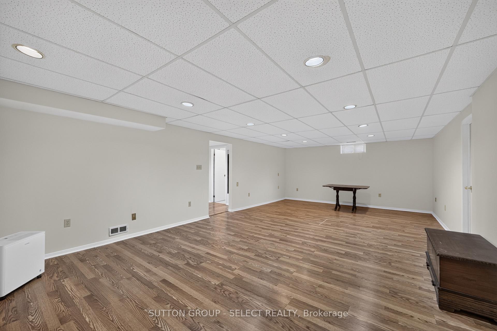 Photo 28 of 1000 Griffith Street, London, South K — HOMEH