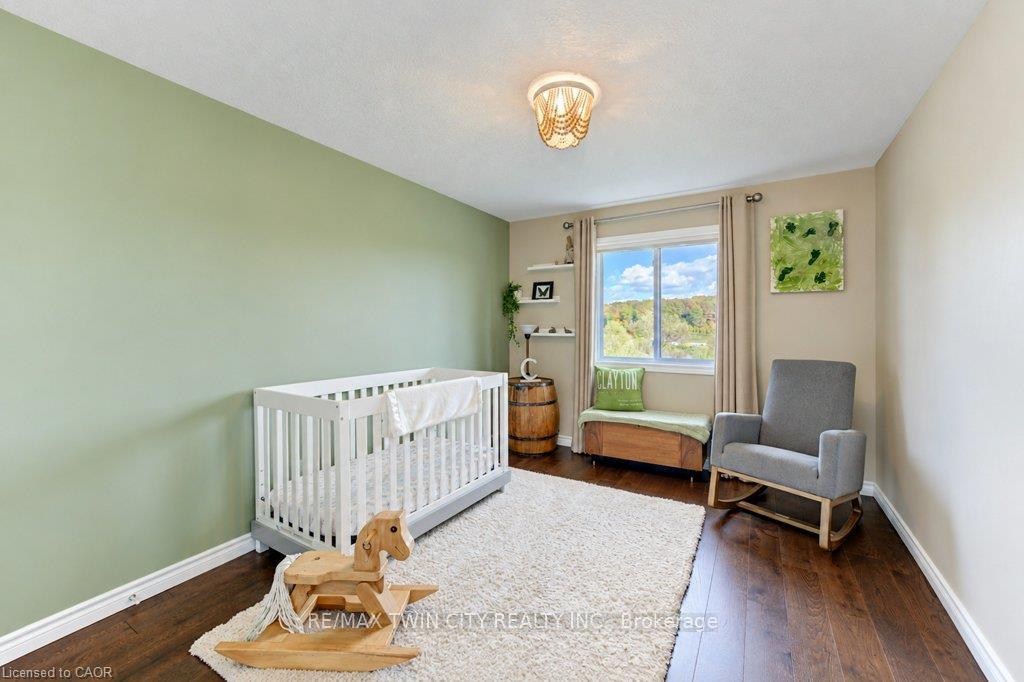 Photo 24 of 524 Sundew Drive, Waterloo, Columbia Forest/Clair Hills — HOMEH