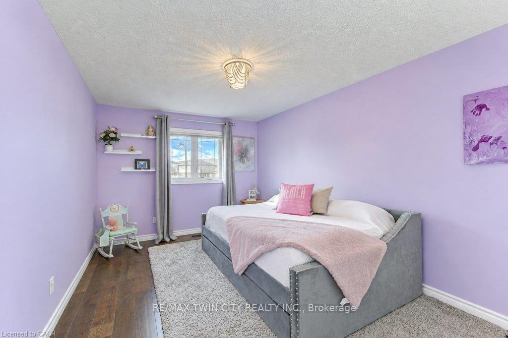 Photo 26 of 524 Sundew Drive, Waterloo, Columbia Forest/Clair Hills — HOMEH