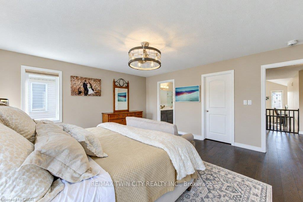 Photo 29 of 524 Sundew Drive, Waterloo, Columbia Forest/Clair Hills — HOMEH