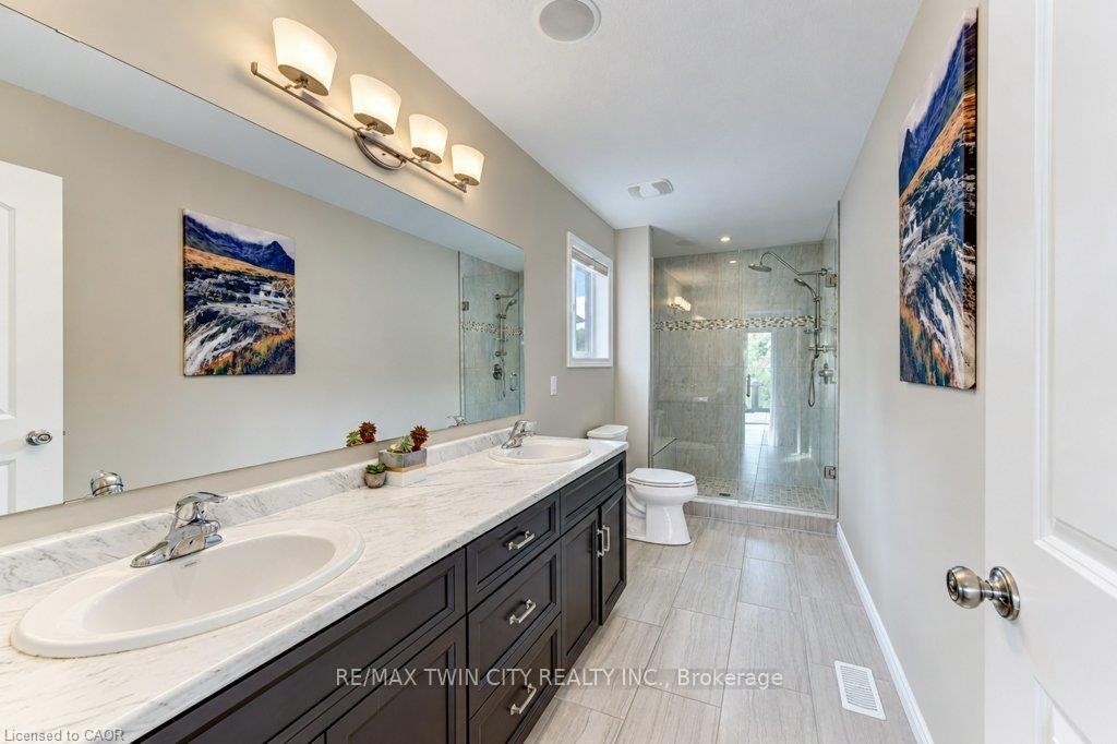 Photo 30 of 524 Sundew Drive, Waterloo, Columbia Forest/Clair Hills — HOMEH