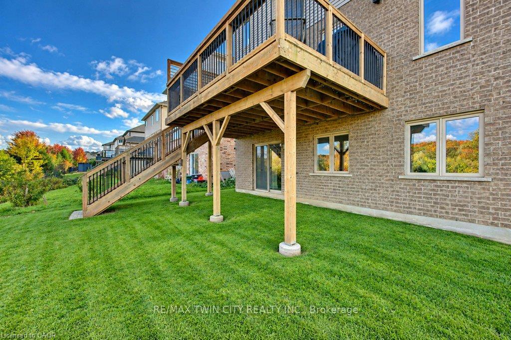 Photo 37 of 524 Sundew Drive, Waterloo, Columbia Forest/Clair Hills — HOMEH