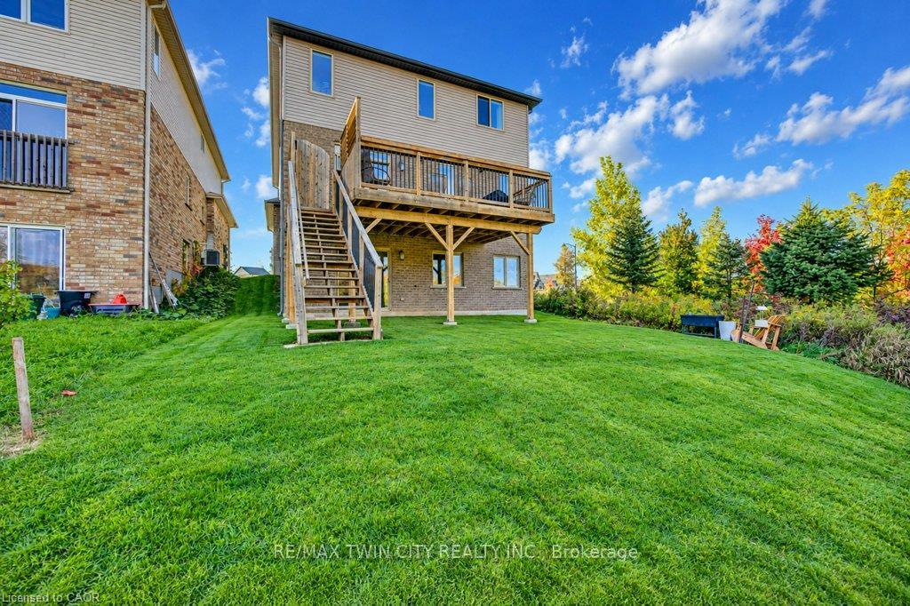 Photo 40 of 524 Sundew Drive, Waterloo, Columbia Forest/Clair Hills — HOMEH