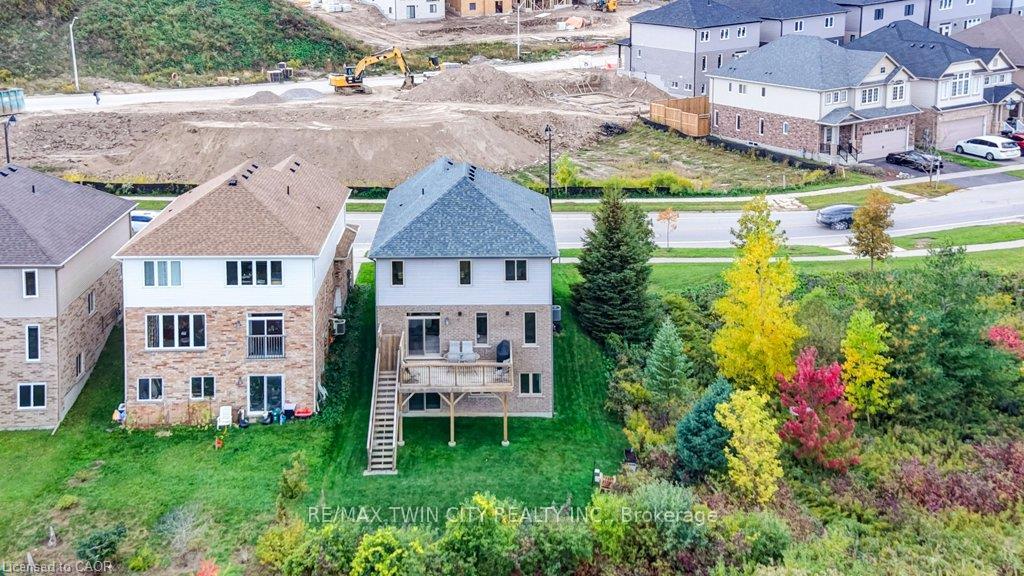 Photo 43 of 524 Sundew Drive, Waterloo, Columbia Forest/Clair Hills — HOMEH