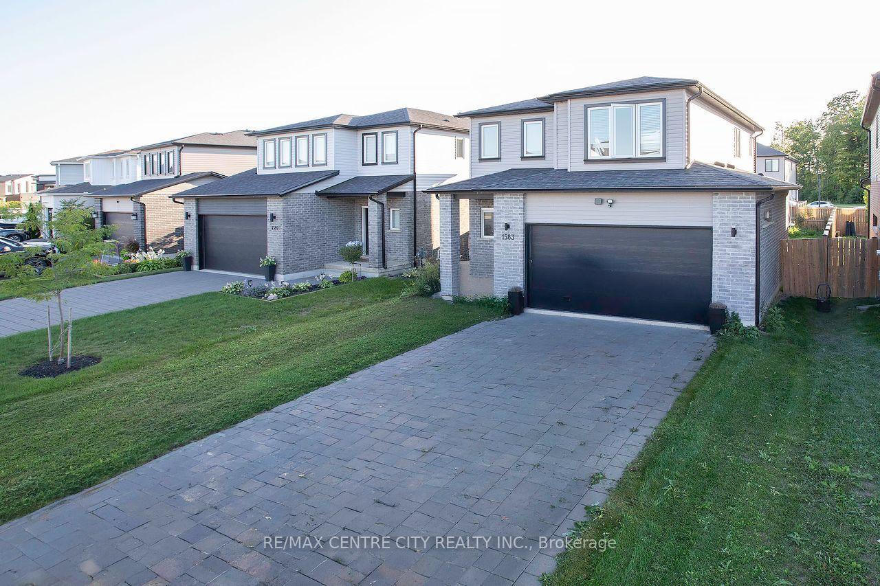 Photo 3 of 1583 Applerock Avenue, London, North S — HOMEH