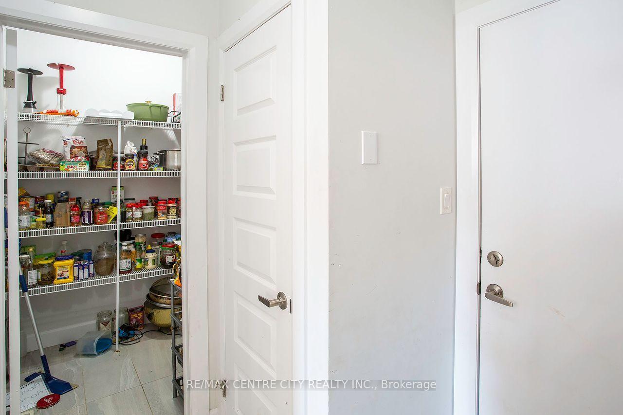 Photo 13 of 1583 Applerock Avenue, London, North S — HOMEH