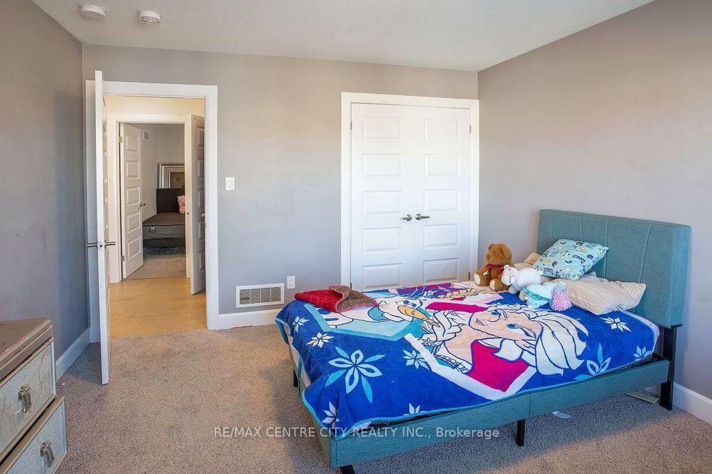 Photo 21 of 1583 Applerock Avenue, London, North S — HOMEH