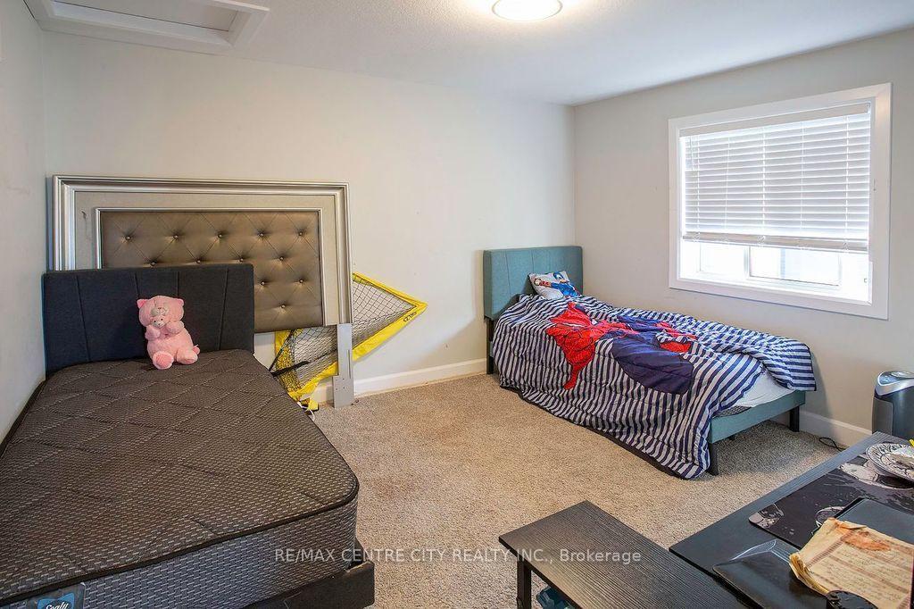 Photo 22 of 1583 Applerock Avenue, London, North S — HOMEH