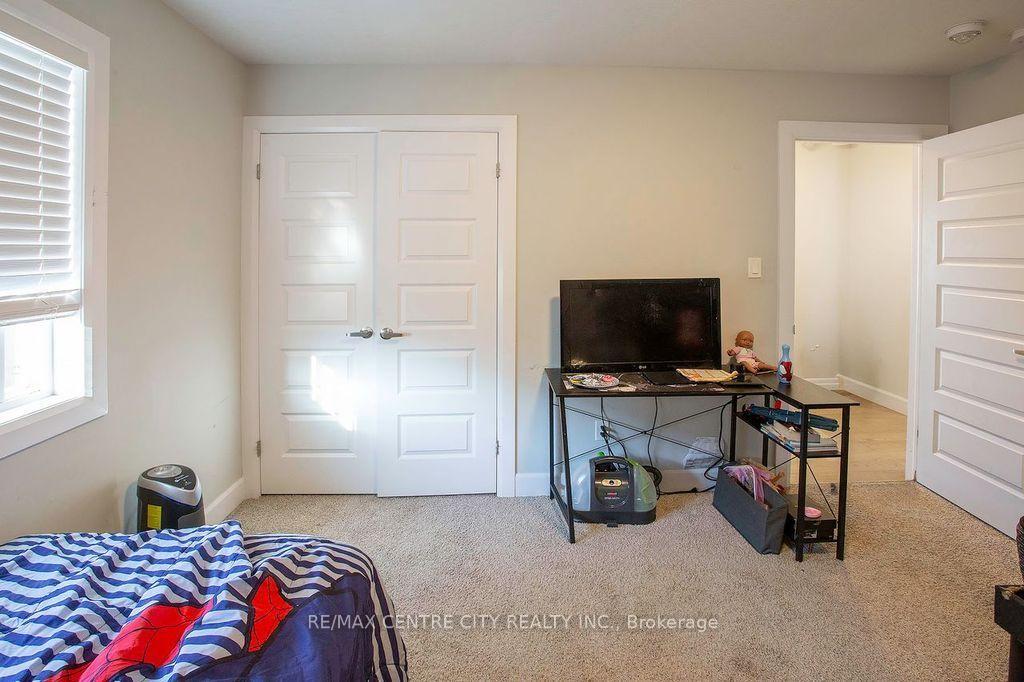 Photo 23 of 1583 Applerock Avenue, London, North S — HOMEH
