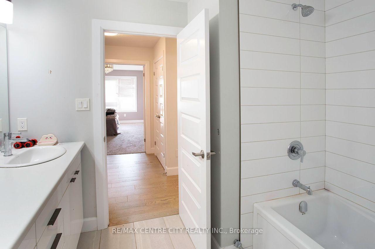 Photo 26 of 1583 Applerock Avenue, London, North S — HOMEH