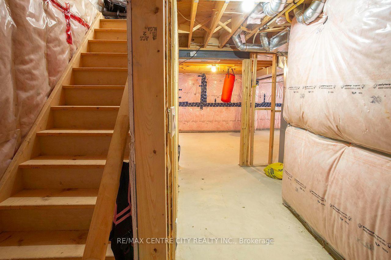 Photo 28 of 1583 Applerock Avenue, London, North S — HOMEH