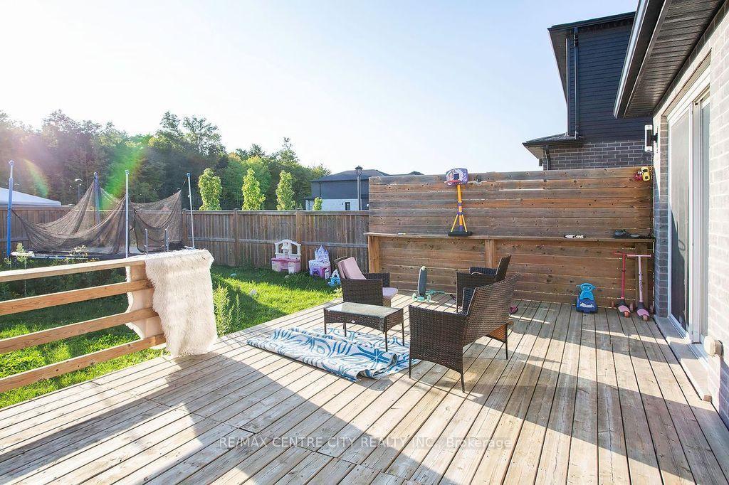 Photo 33 of 1583 Applerock Avenue, London, North S — HOMEH