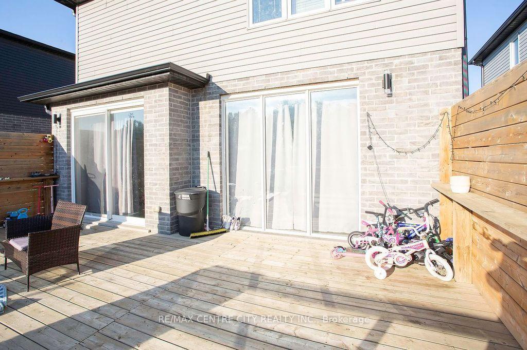 Photo 36 of 1583 Applerock Avenue, London, North S — HOMEH