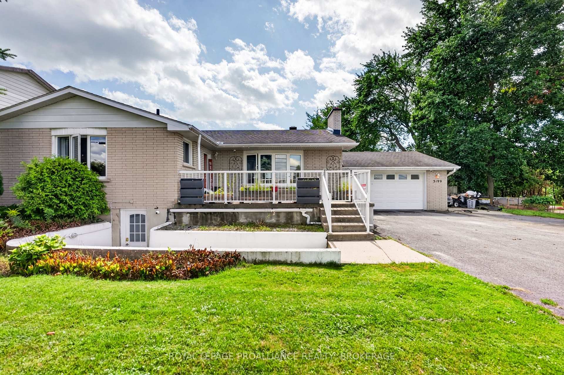Photo of 3199 Princess Street