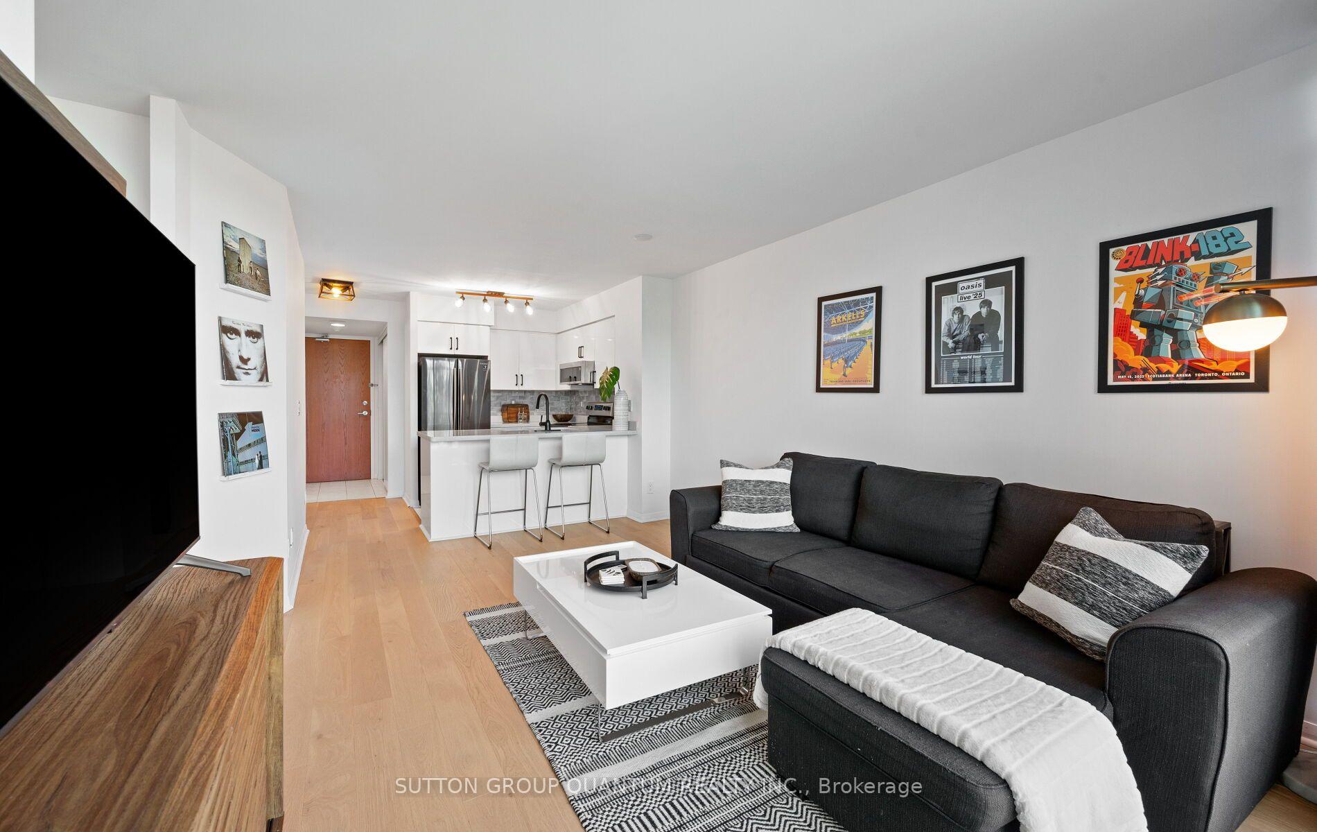 Photo 5 of Unit 1110, 219 Fort York Boulevard, Toronto, Niagara — HOMEH