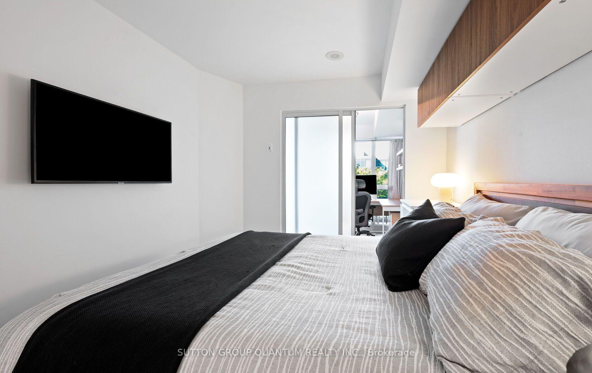 Photo 15 of Unit 1110, 219 Fort York Boulevard, Toronto, Niagara — HOMEH