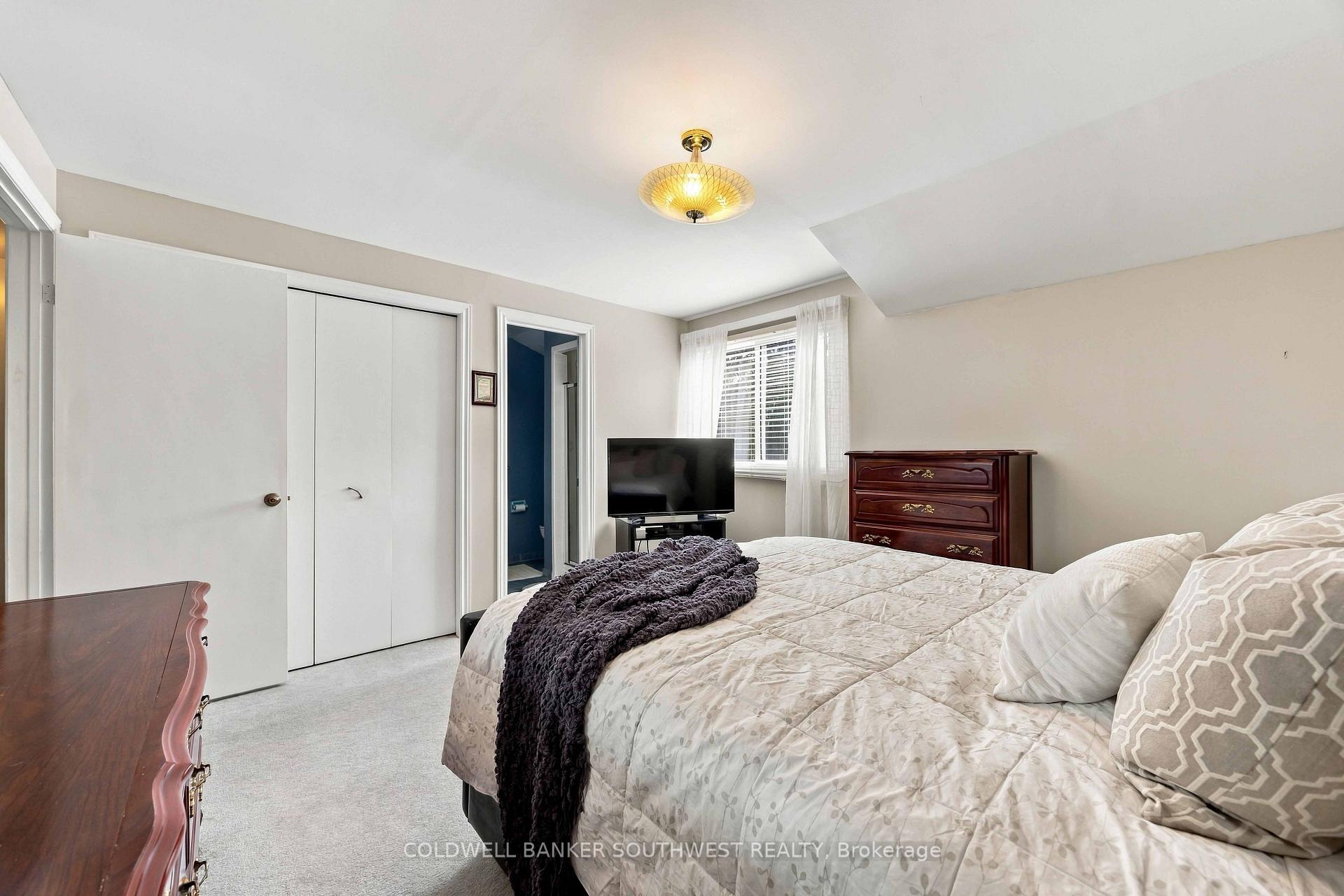 Photo 33 of 821 Danbury Crescent, Sarnia — HOMEH