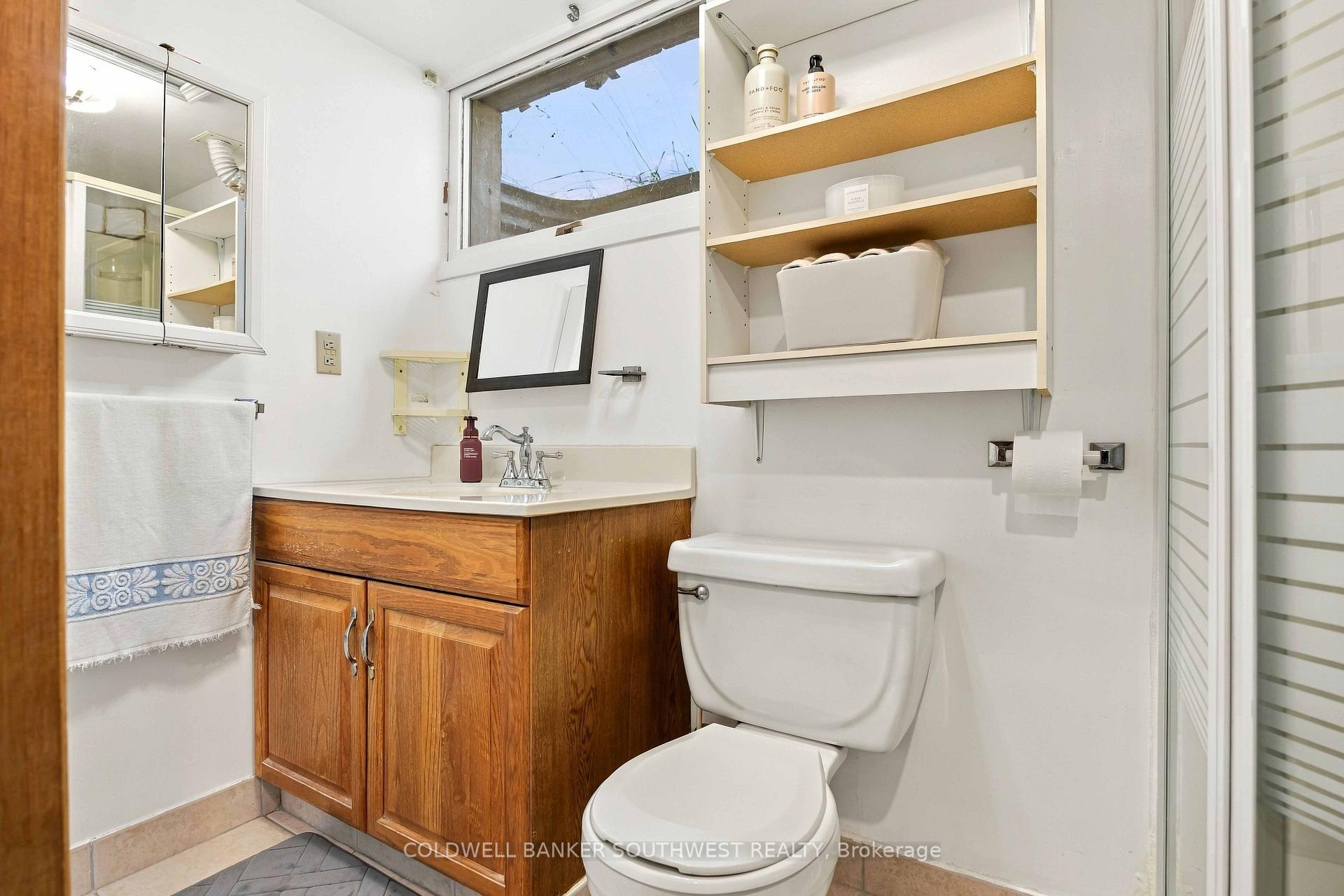 Photo 41 of 821 Danbury Crescent, Sarnia — HOMEH