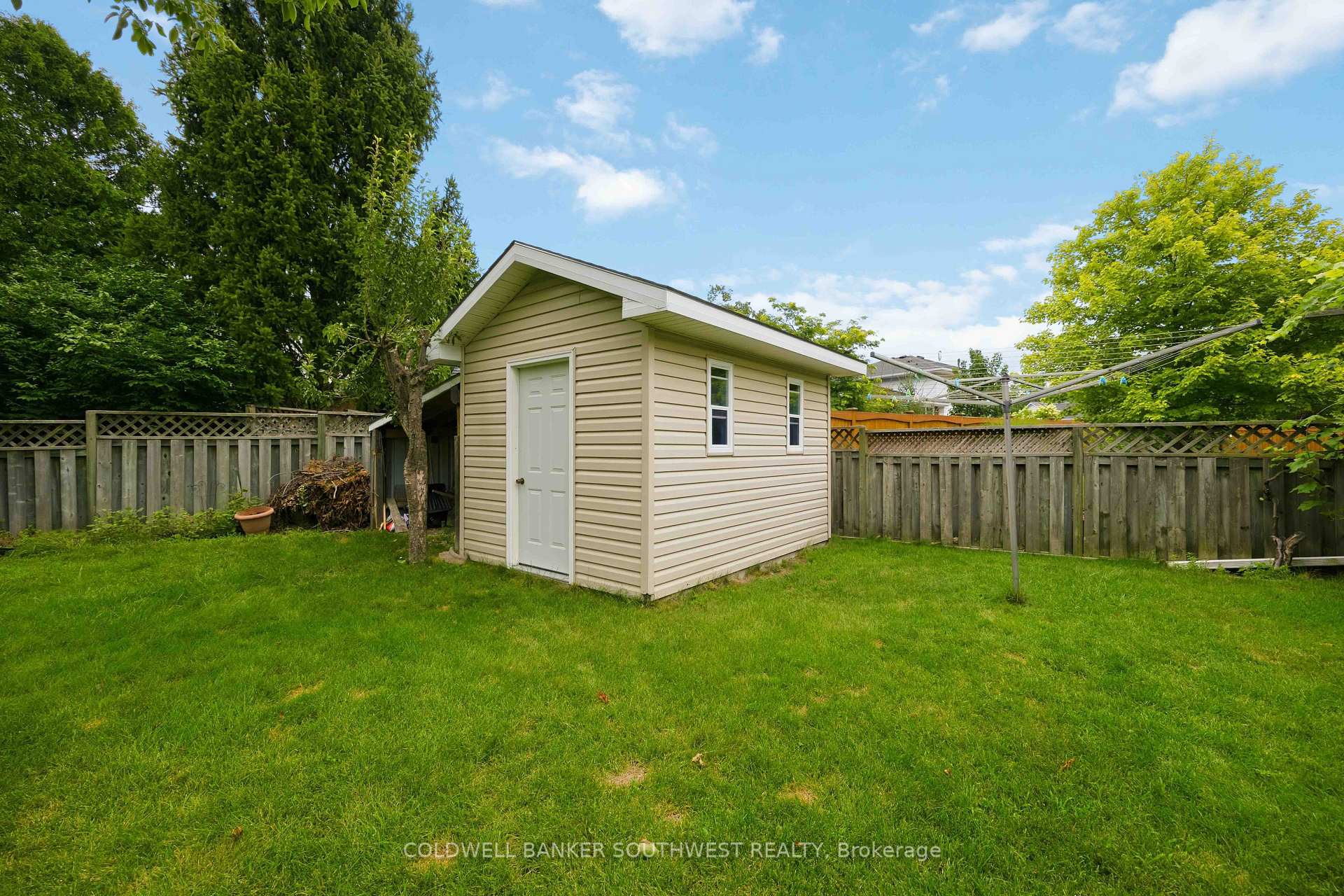 Photo 45 of 821 Danbury Crescent, Sarnia — HOMEH
