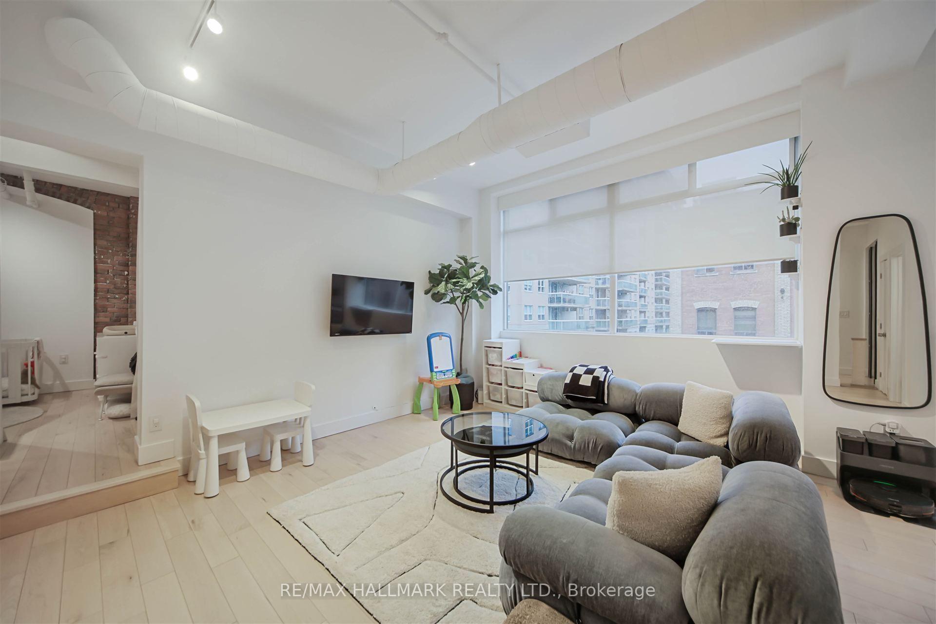 Photo 4 of Unit 301, 80 Sherbourne Street, Toronto, Moss Park — HOMEH