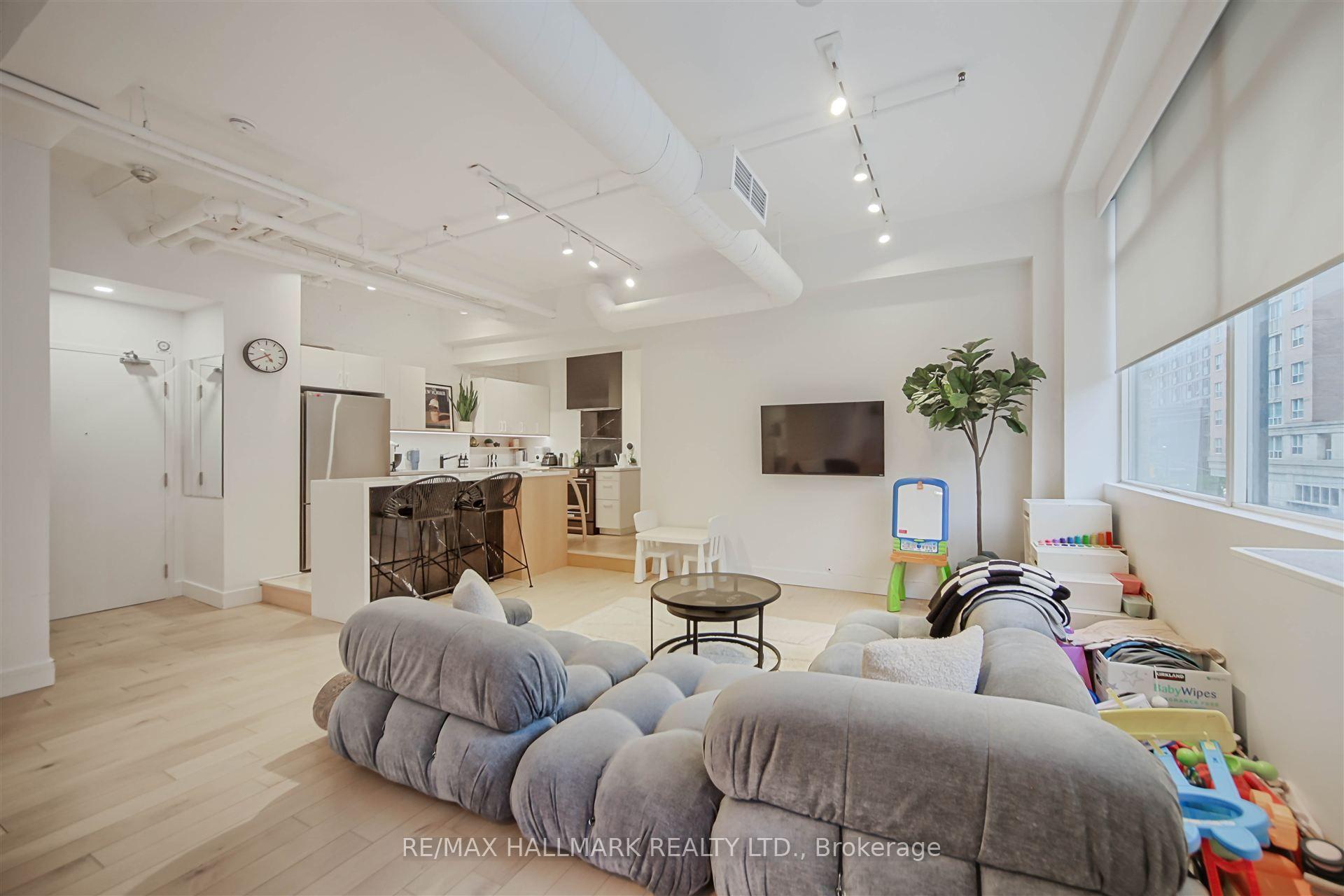 Photo 5 of Unit 301, 80 Sherbourne Street, Toronto, Moss Park — HOMEH