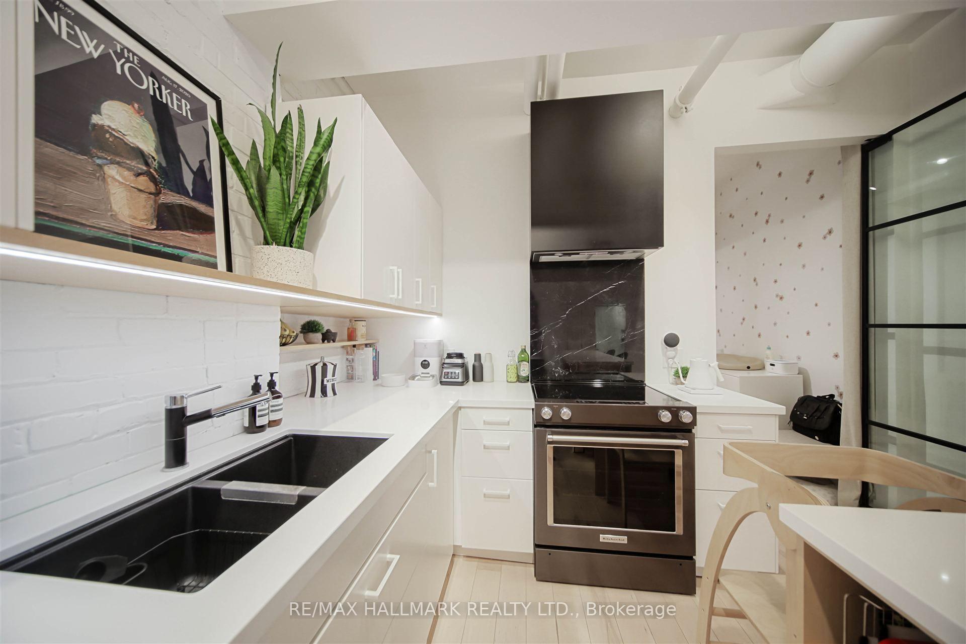 Photo 11 of Unit 301, 80 Sherbourne Street, Toronto, Moss Park — HOMEH
