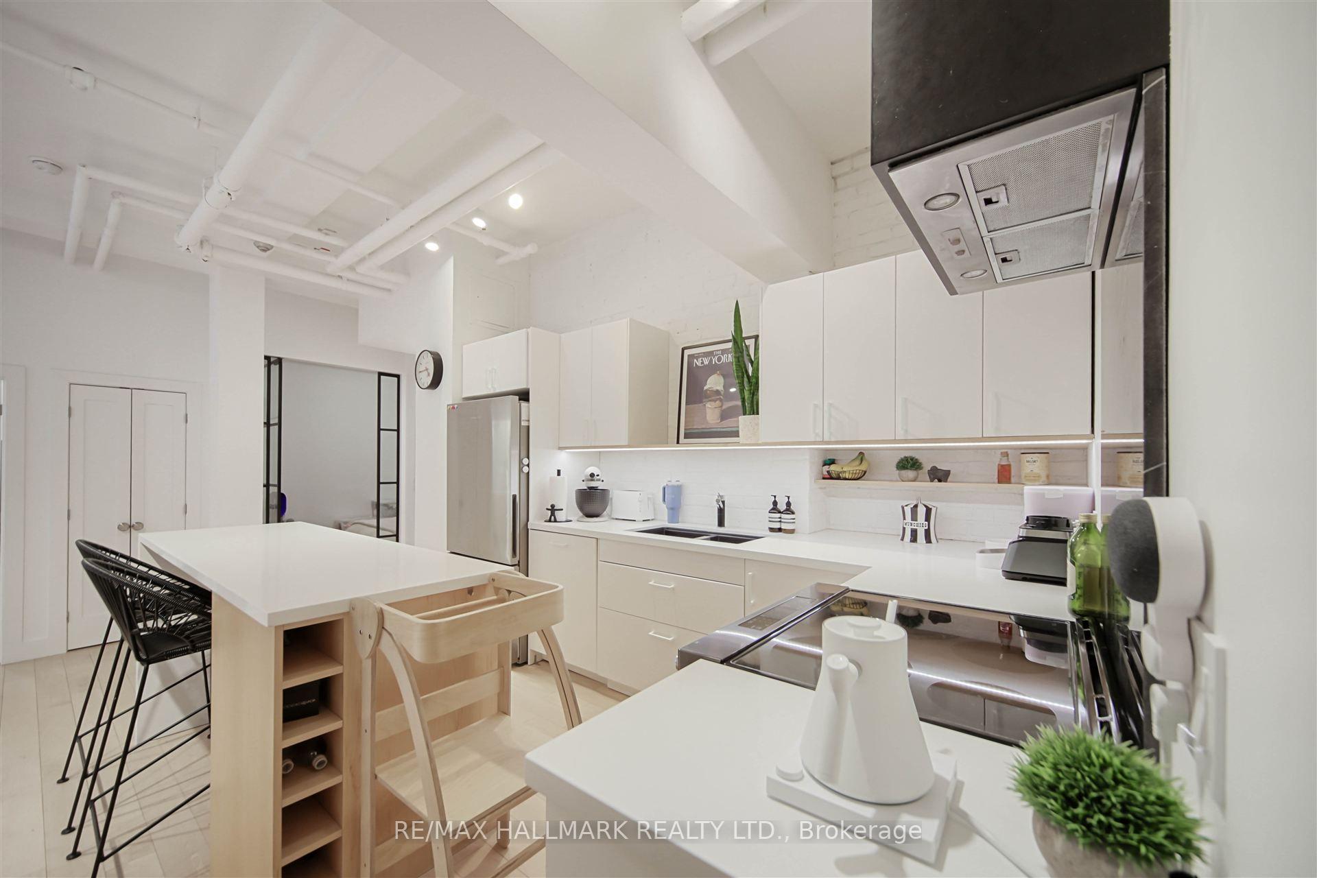 Photo 12 of Unit 301, 80 Sherbourne Street, Toronto, Moss Park — HOMEH