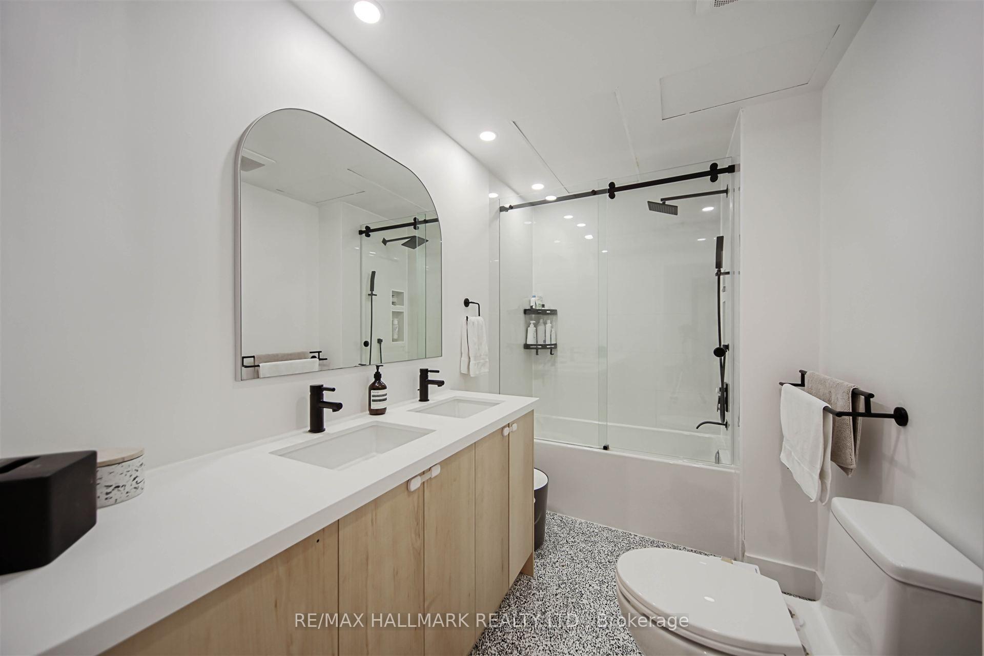 Photo 19 of Unit 301, 80 Sherbourne Street, Toronto, Moss Park — HOMEH