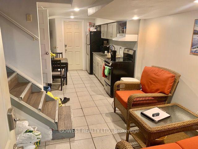 Photo 2 of Unit # 3, 487 Indian Grove, Toronto, Junction Area — HOMEH