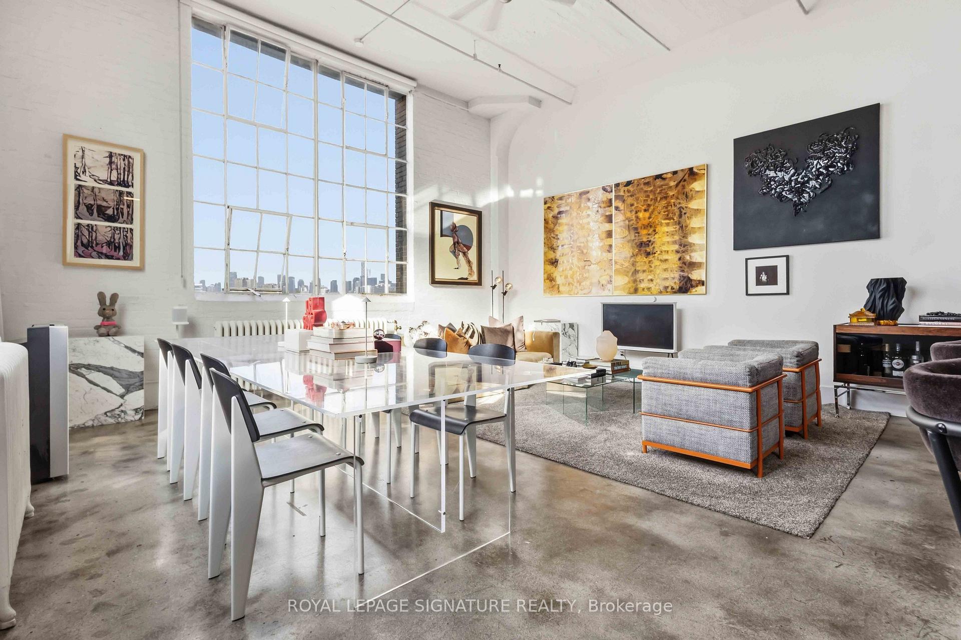 Photo of Unit 501B, 245 Carlaw Avenue