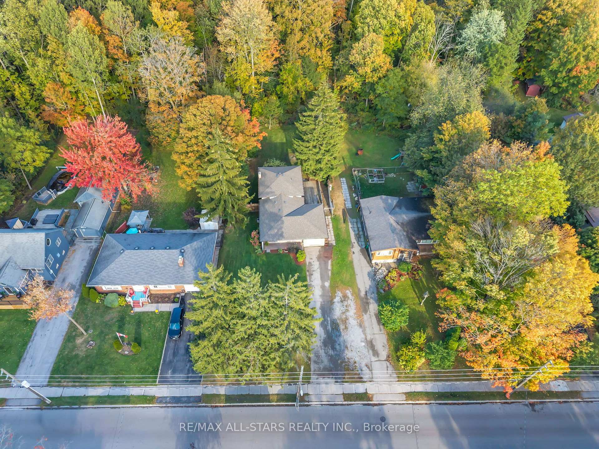 Photo 4 of 51 Queen Street, Georgina, Sutton & Jackson's Point — HOMEH