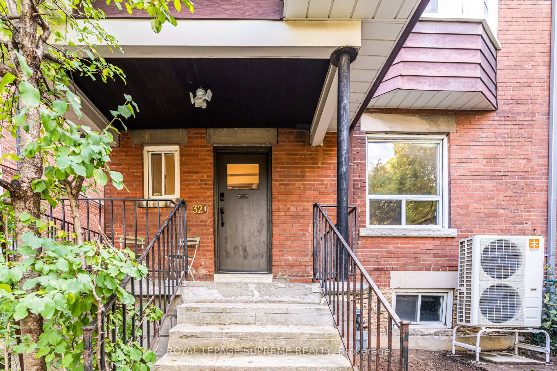 Photo 2 of 32 Thome Crescent, Toronto, Wychwood — HOMEH