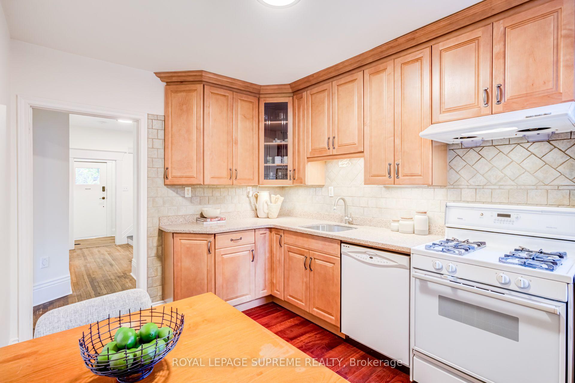 Photo 9 of 32 Thome Crescent, Toronto, Wychwood — HOMEH