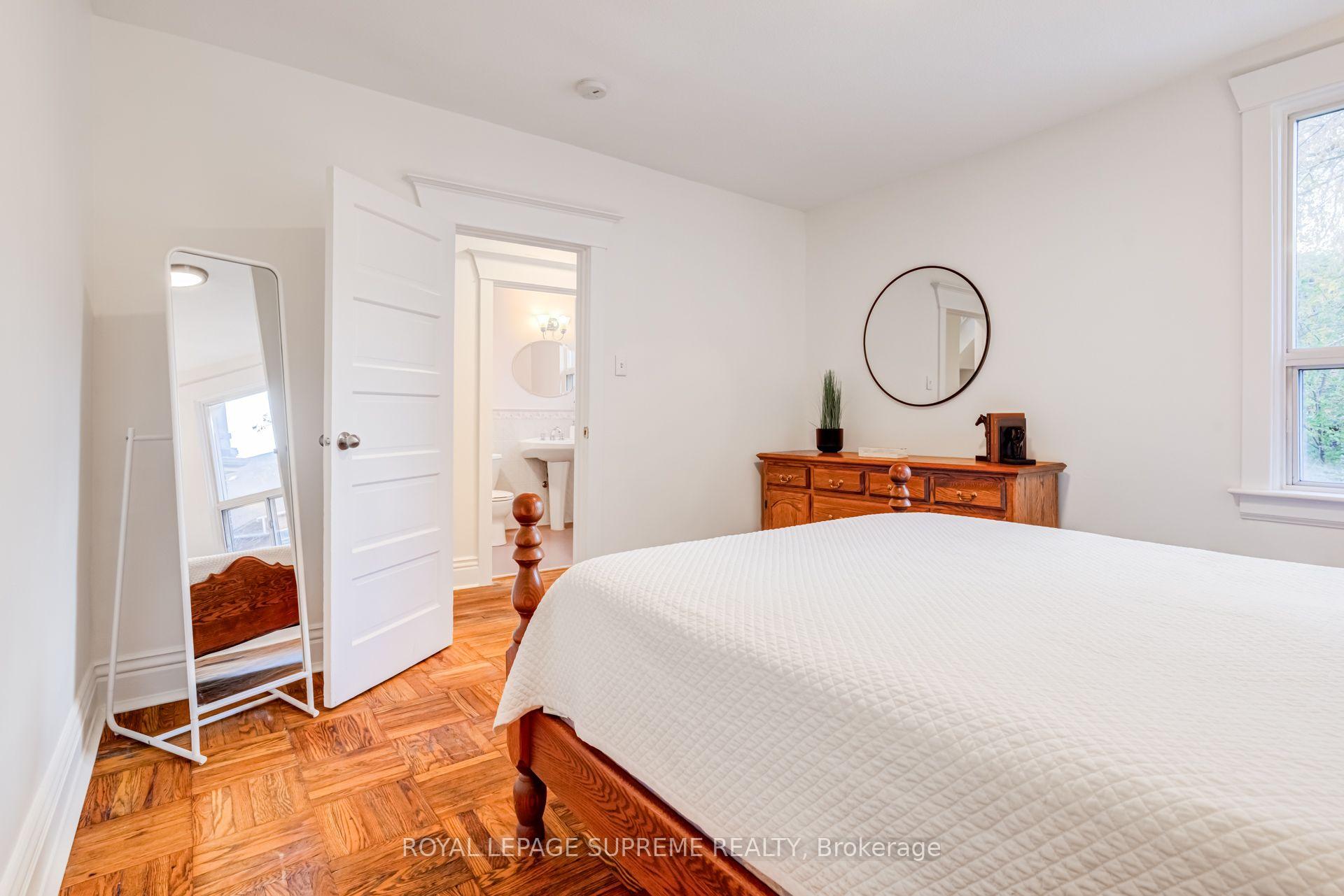 Photo 16 of 32 Thome Crescent, Toronto, Wychwood — HOMEH