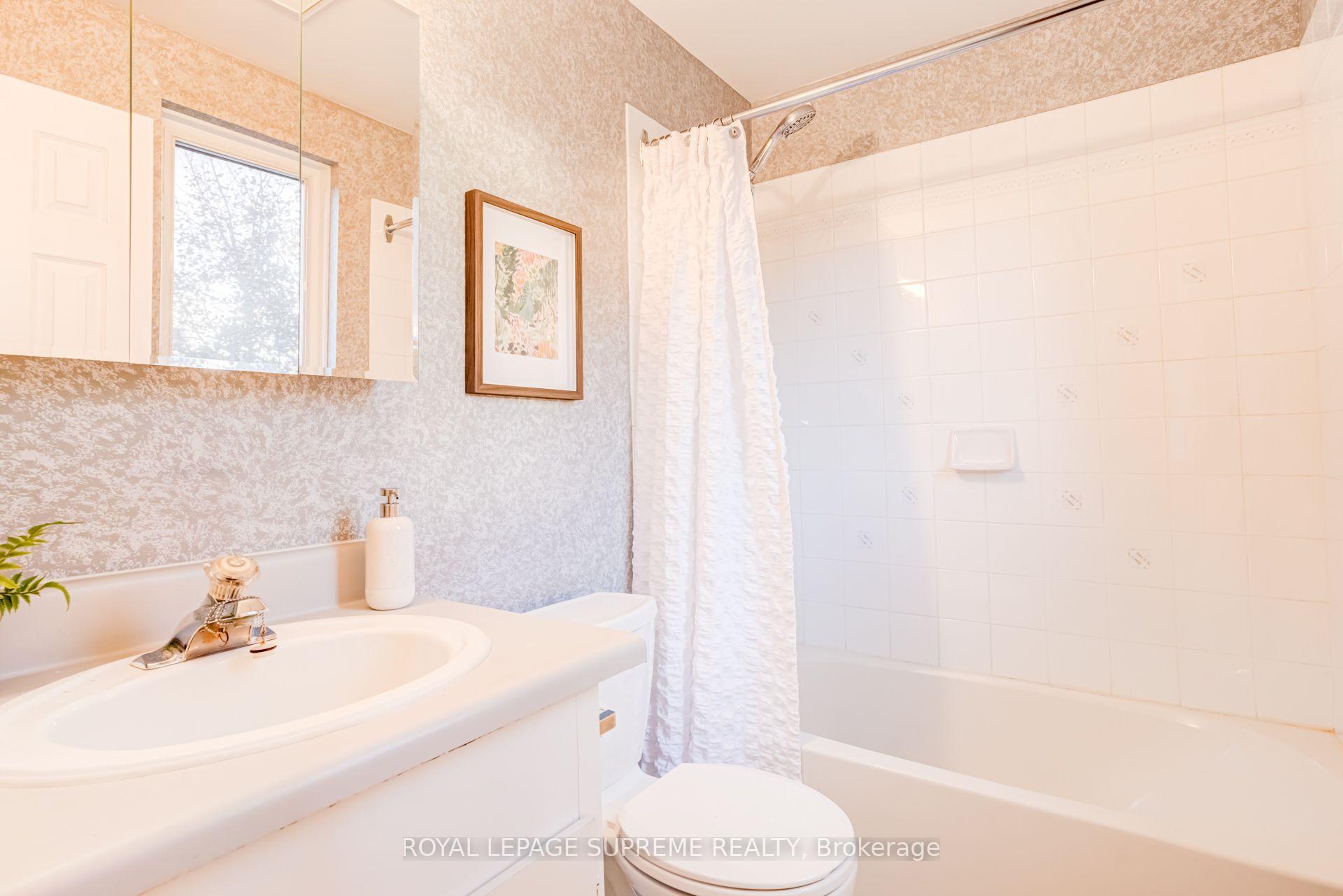 Photo 25 of 32 Thome Crescent, Toronto, Wychwood — HOMEH