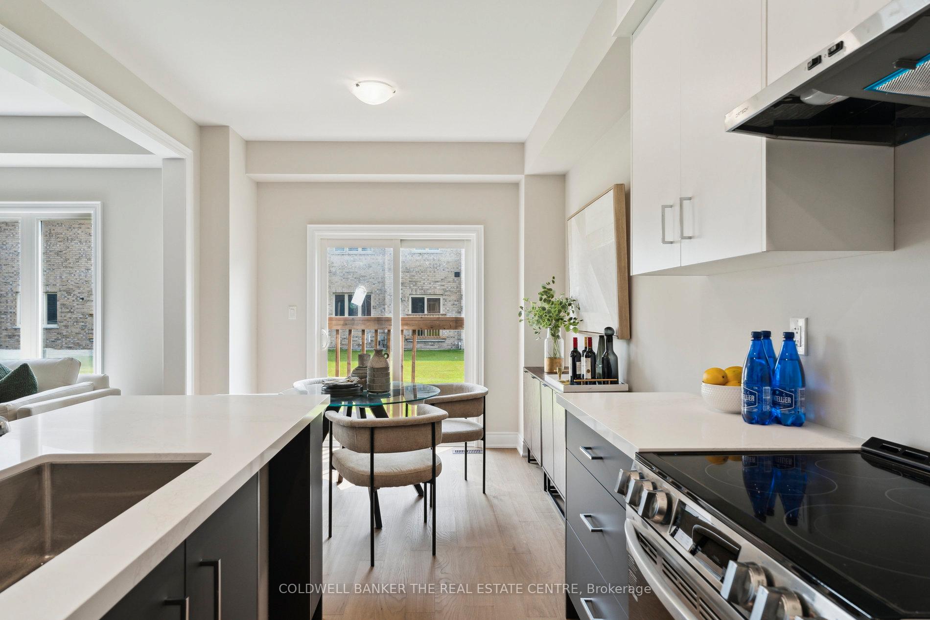 Photo 18 of 27 Hildred Cushing Way, Uxbridge — HOMEH