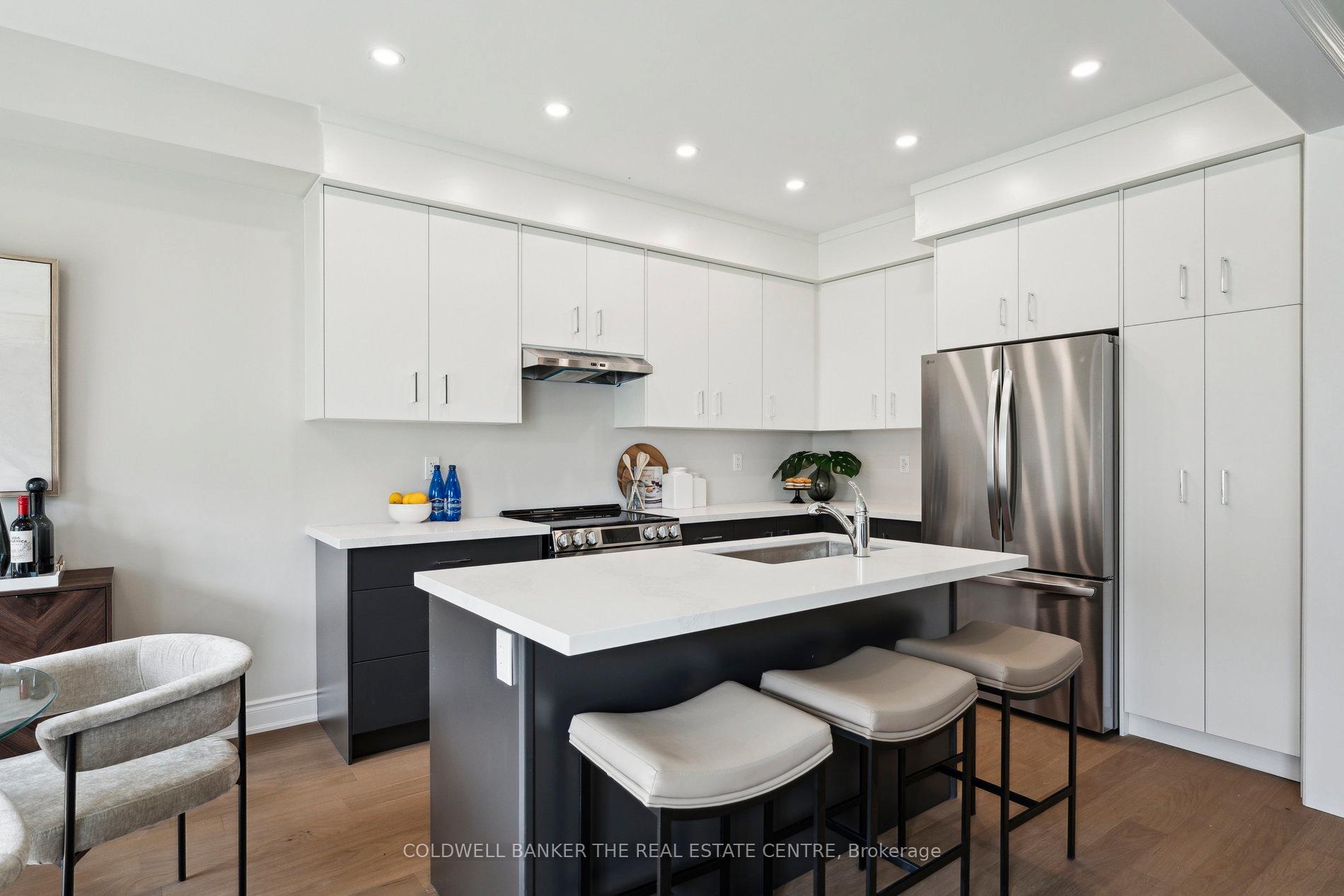 Photo 20 of 27 Hildred Cushing Way, Uxbridge — HOMEH