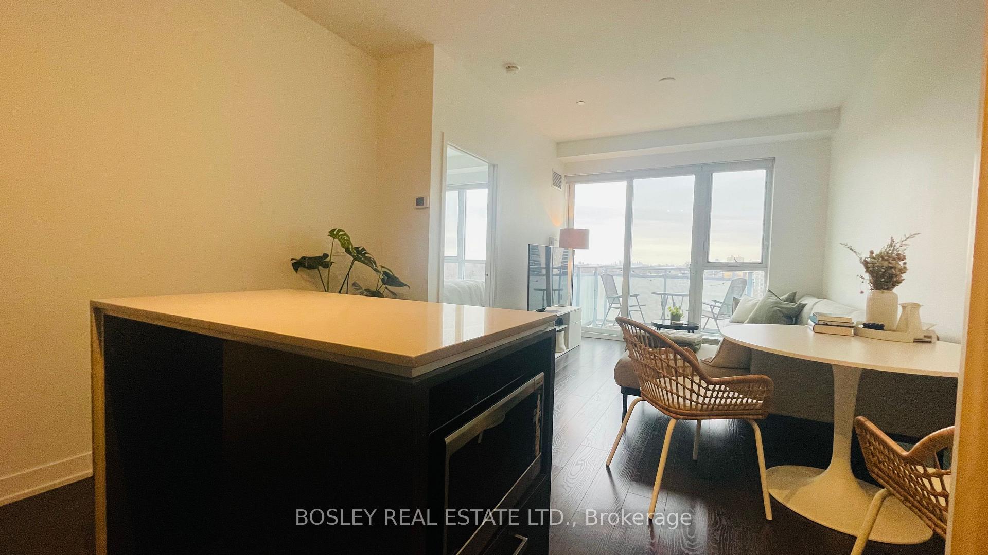 Photo 10 of Unit 829, 1830 Bloor Street W, Toronto, High Park North — HOMEH